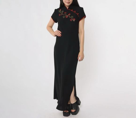 S.L. Fashions Dresses & Skirts - S.L. Fashions Black Floral Embroidered Sleeveless Cheongsam Dress Size 12 READ